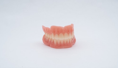 3D Systems推出行业首款多材质、一体成型喷射假牙